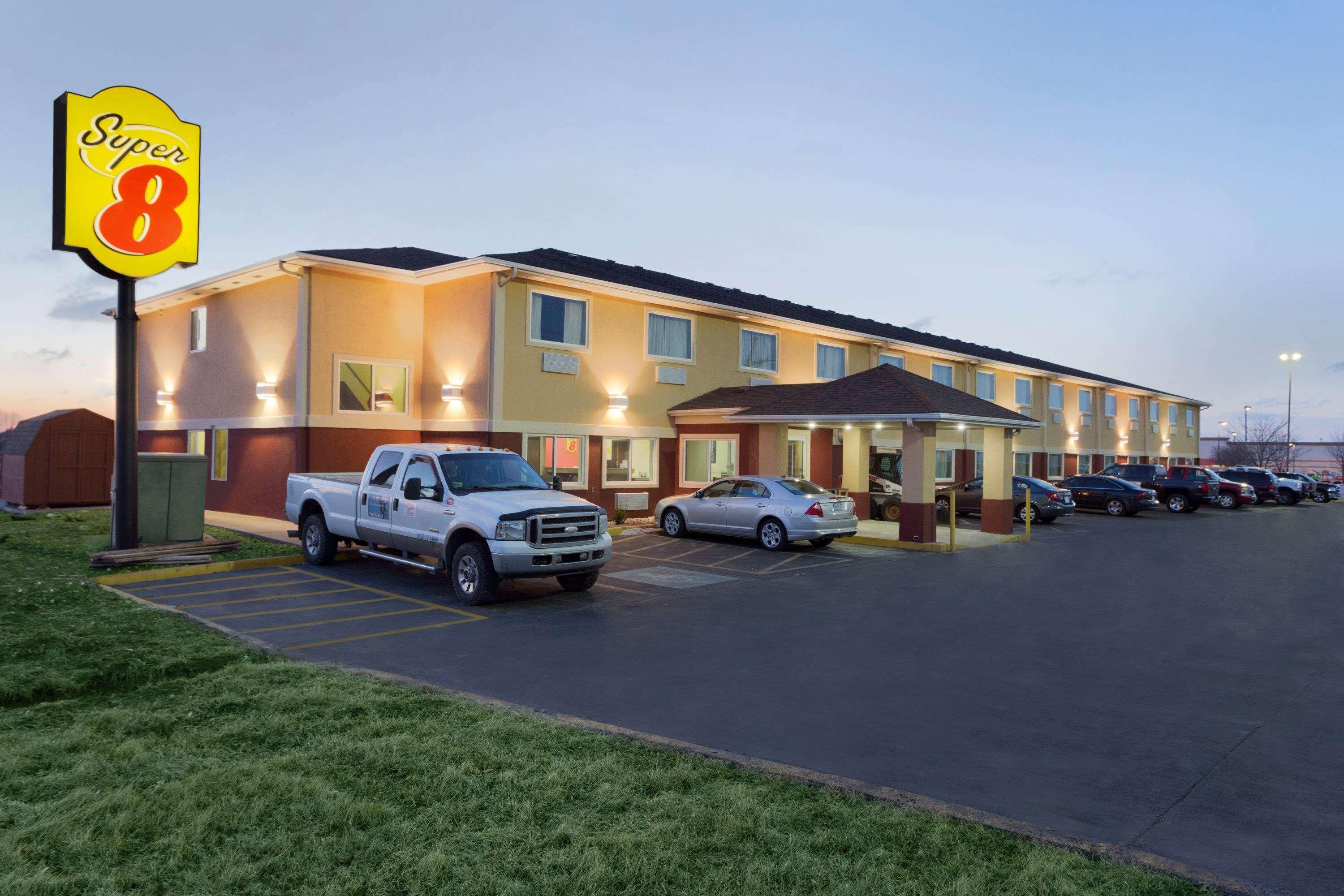 Motel Super 8 By Wyndham Lees Summit Lee's Summit Esterno foto